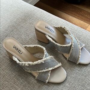 Van Eli Women's Tan and Cream Sandals